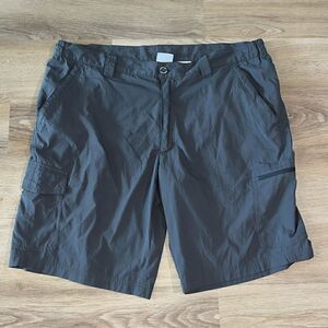 Gray Lightweight Nylon 10” Columbia Hiking trail walking.Cargo shorts 40 XL